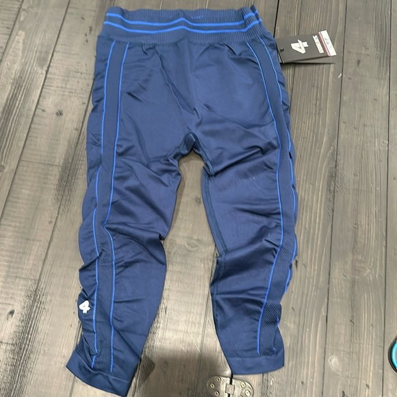 NWT Fourlaps Aero Seamless Leggings color midnight - Picture 1 of 7